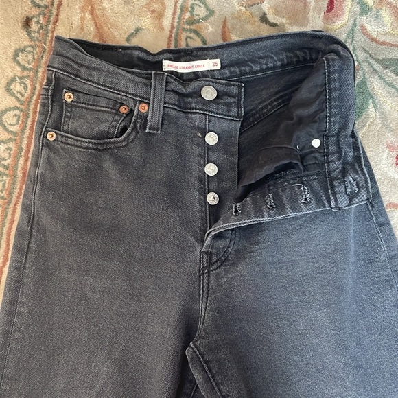 Levi’s Ribcage Straight Ankle Cropper Black Denim Jeans Size 25 Button Fly - Picture 3 of 6